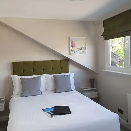 Number 80 4* Bowness-on-Windermere