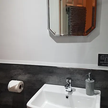 Number 80 Guest house 4*