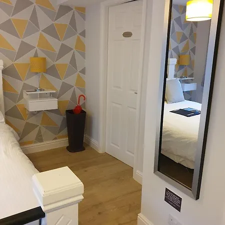Number 80 Guest house